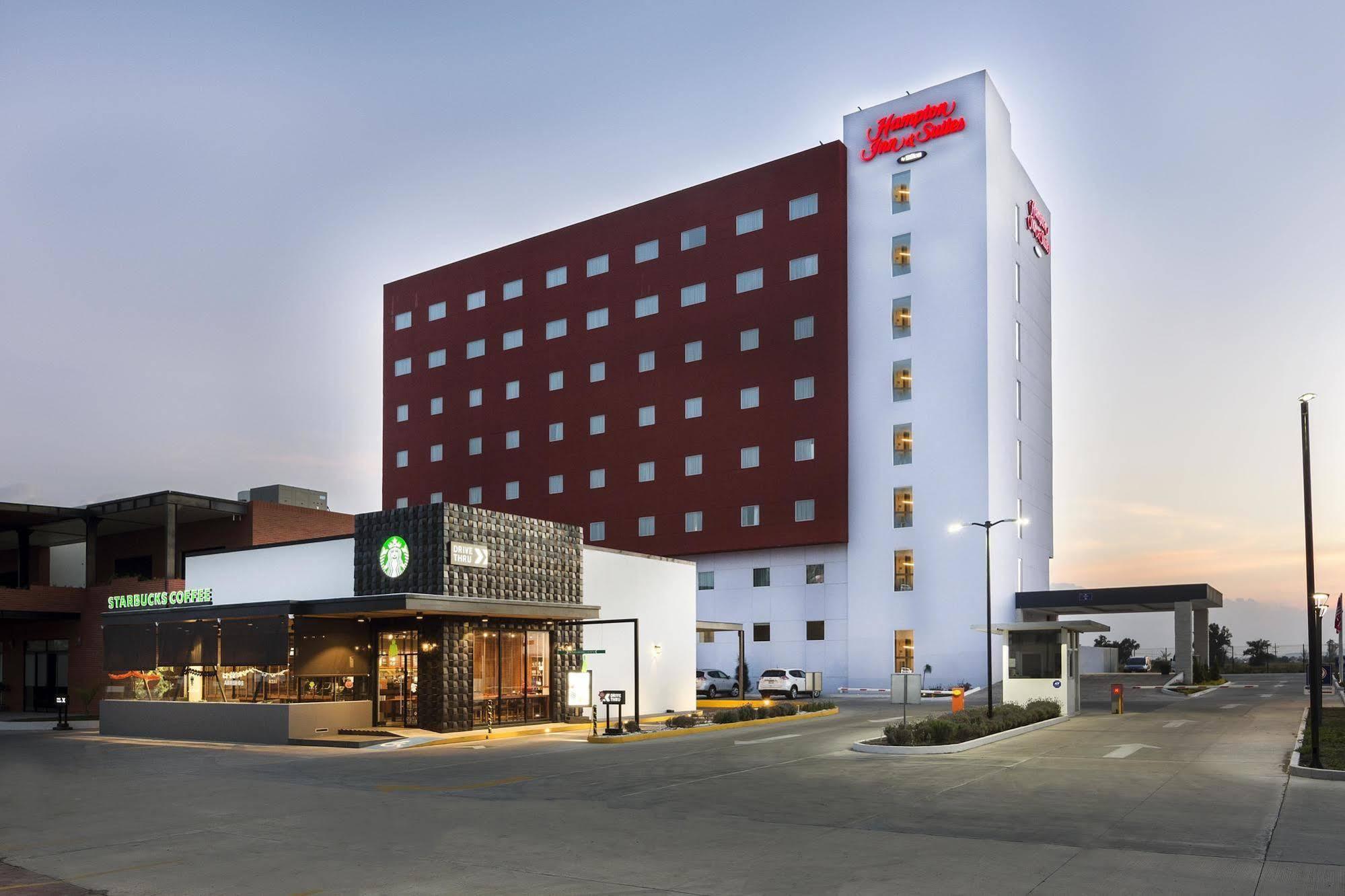 Hampton Inn & Suites By Hilton Salamanca Bajio Екстер'єр фото