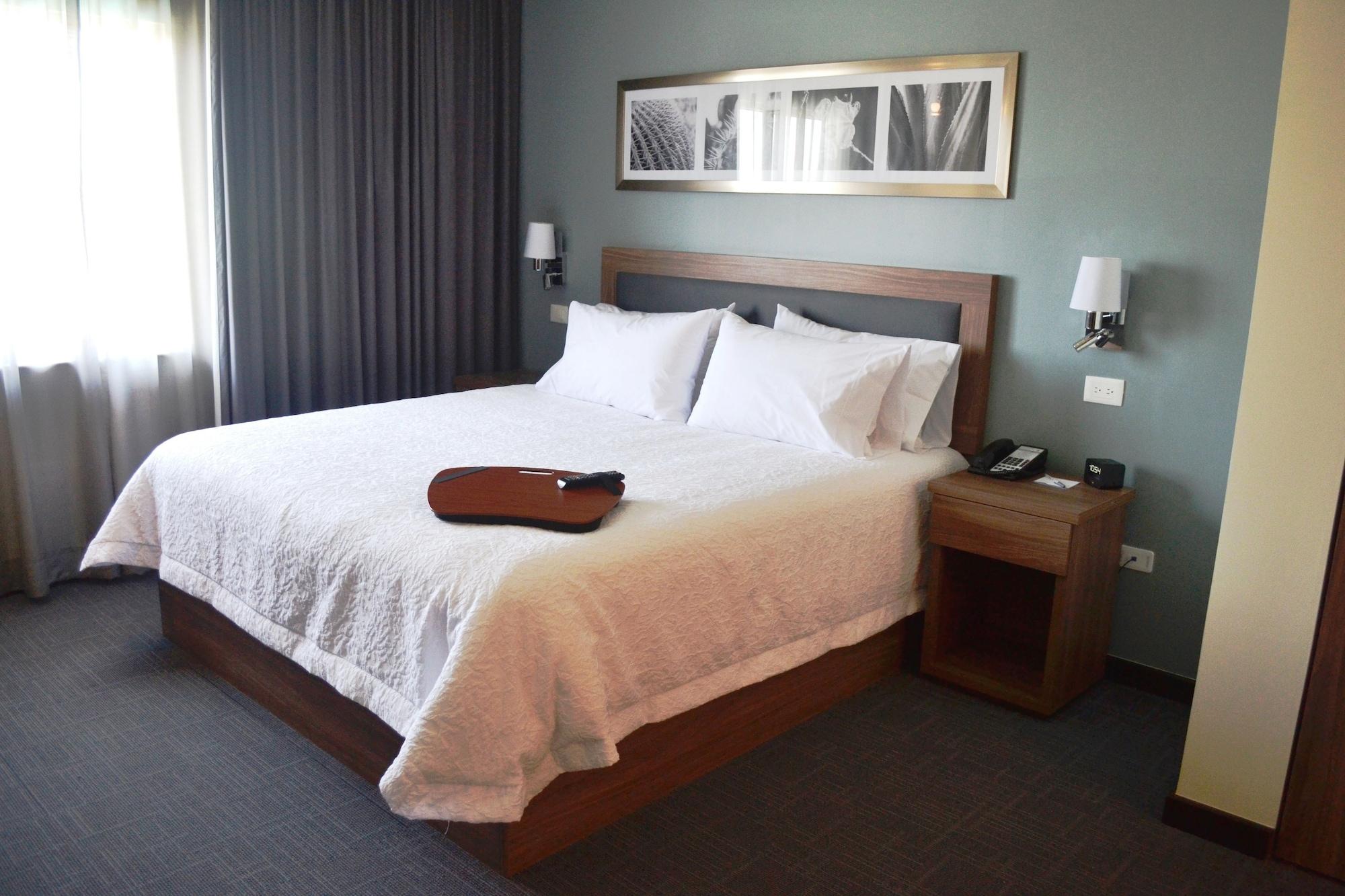 Hampton Inn & Suites By Hilton Salamanca Bajio Екстер'єр фото