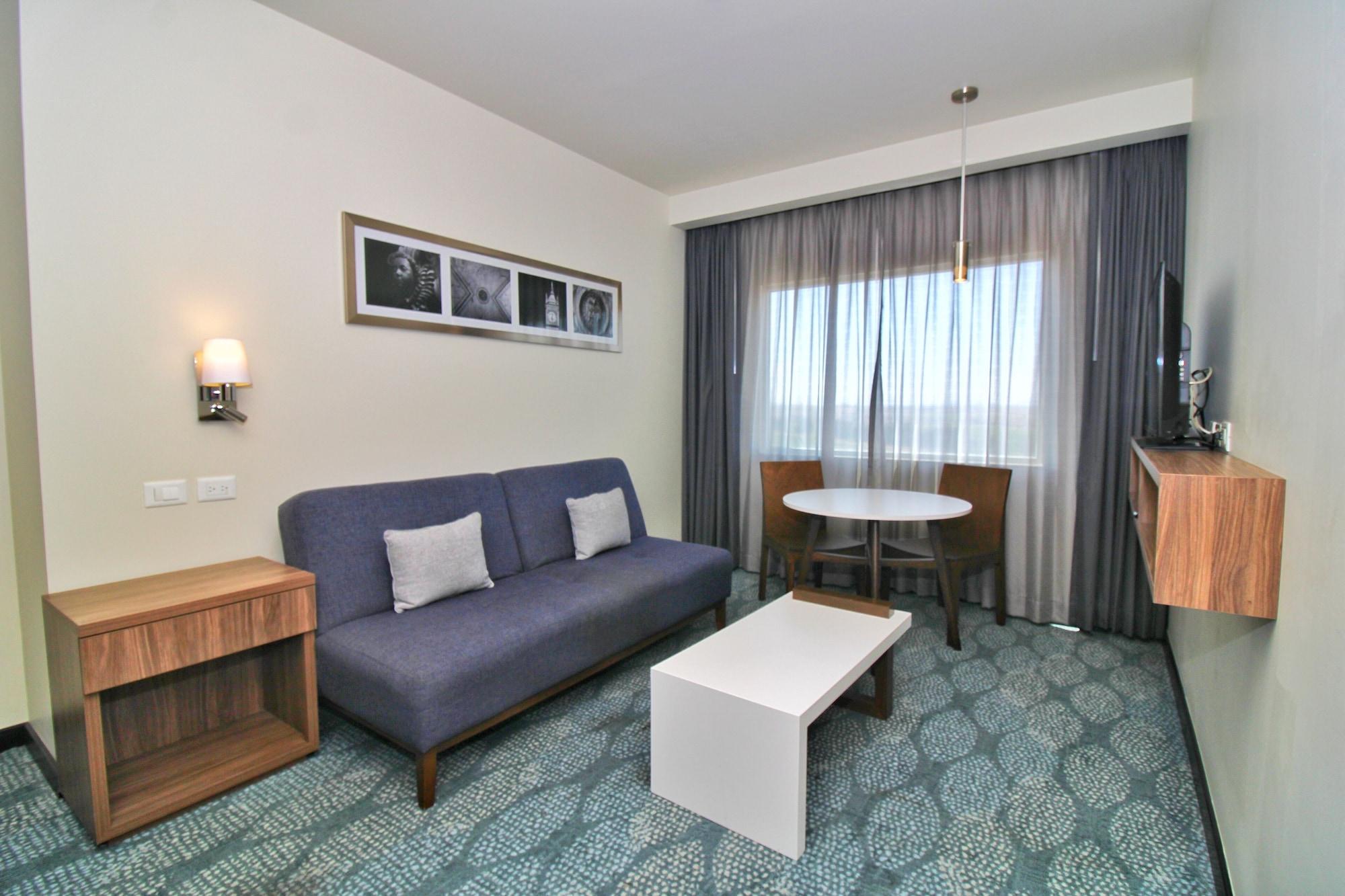 Hampton Inn & Suites By Hilton Salamanca Bajio Екстер'єр фото