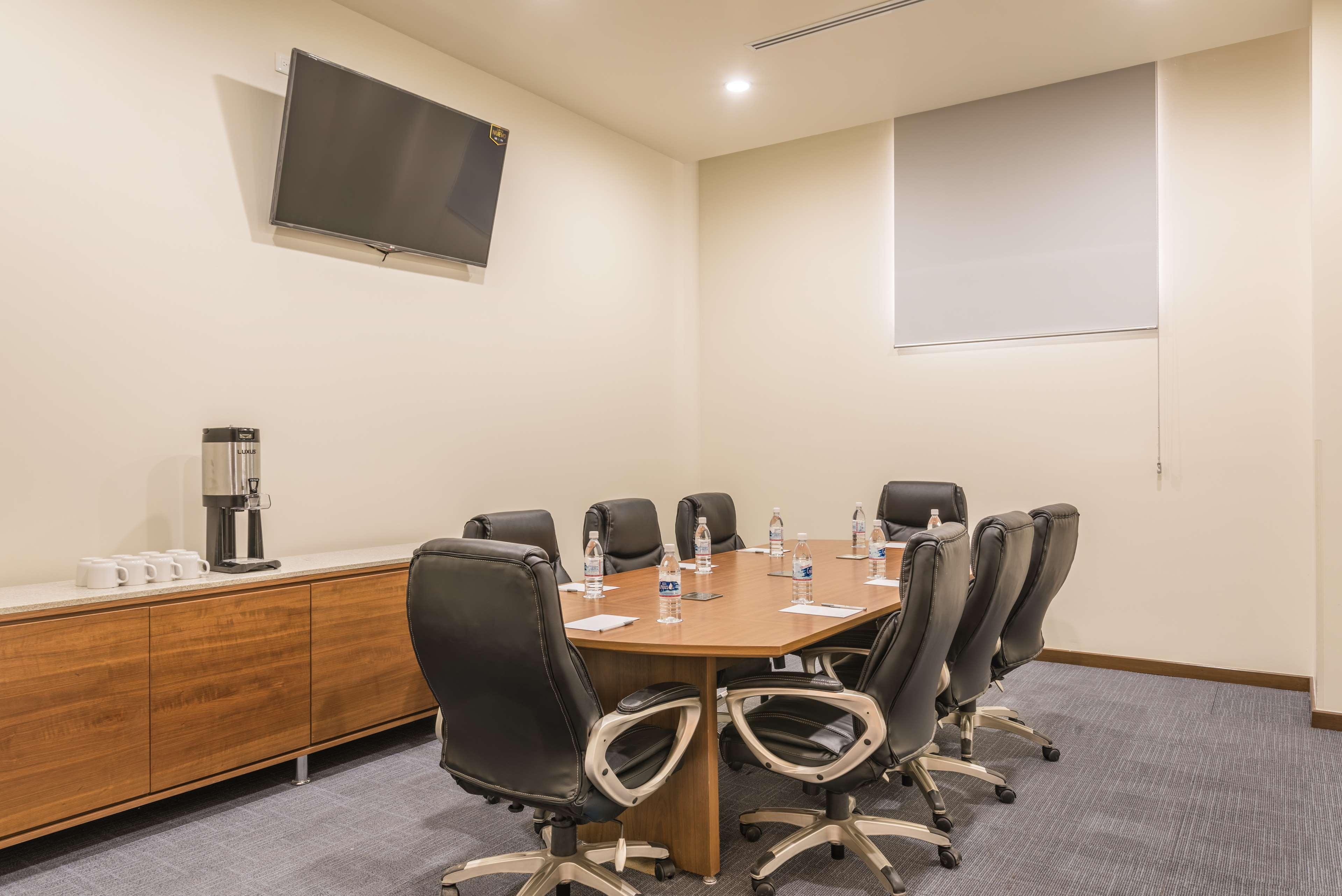 Hampton Inn & Suites By Hilton Salamanca Bajio Екстер'єр фото