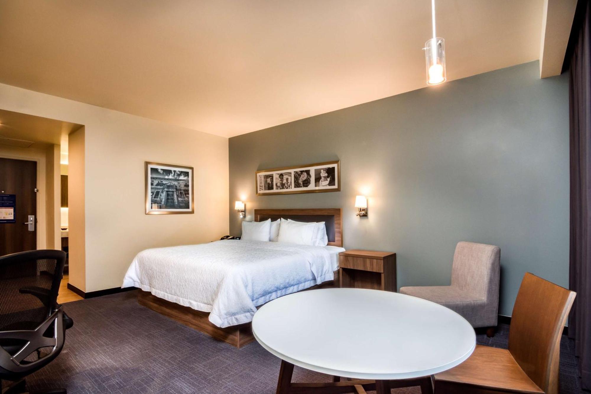Hampton Inn & Suites By Hilton Salamanca Bajio Екстер'єр фото