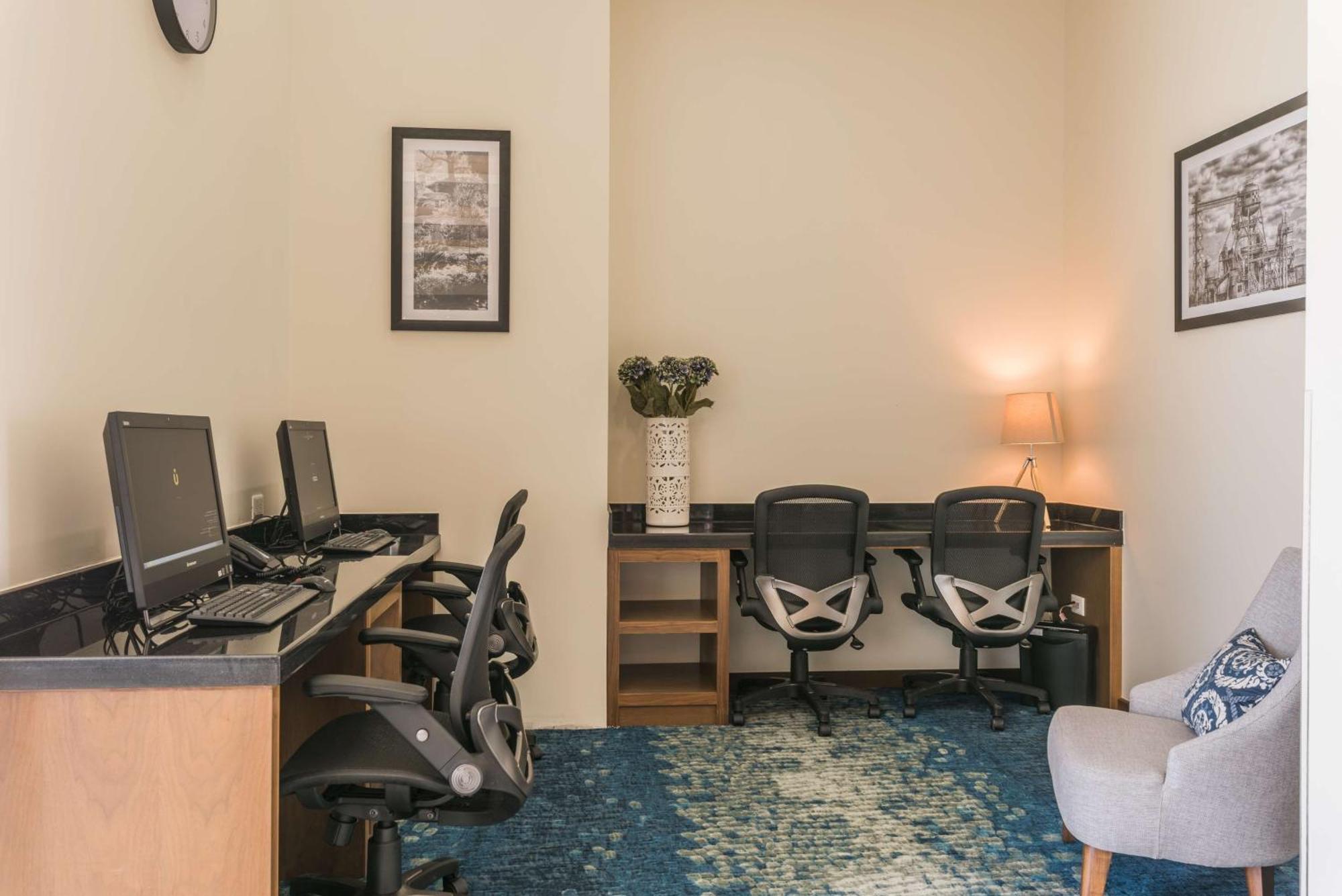 Hampton Inn & Suites By Hilton Salamanca Bajio Екстер'єр фото