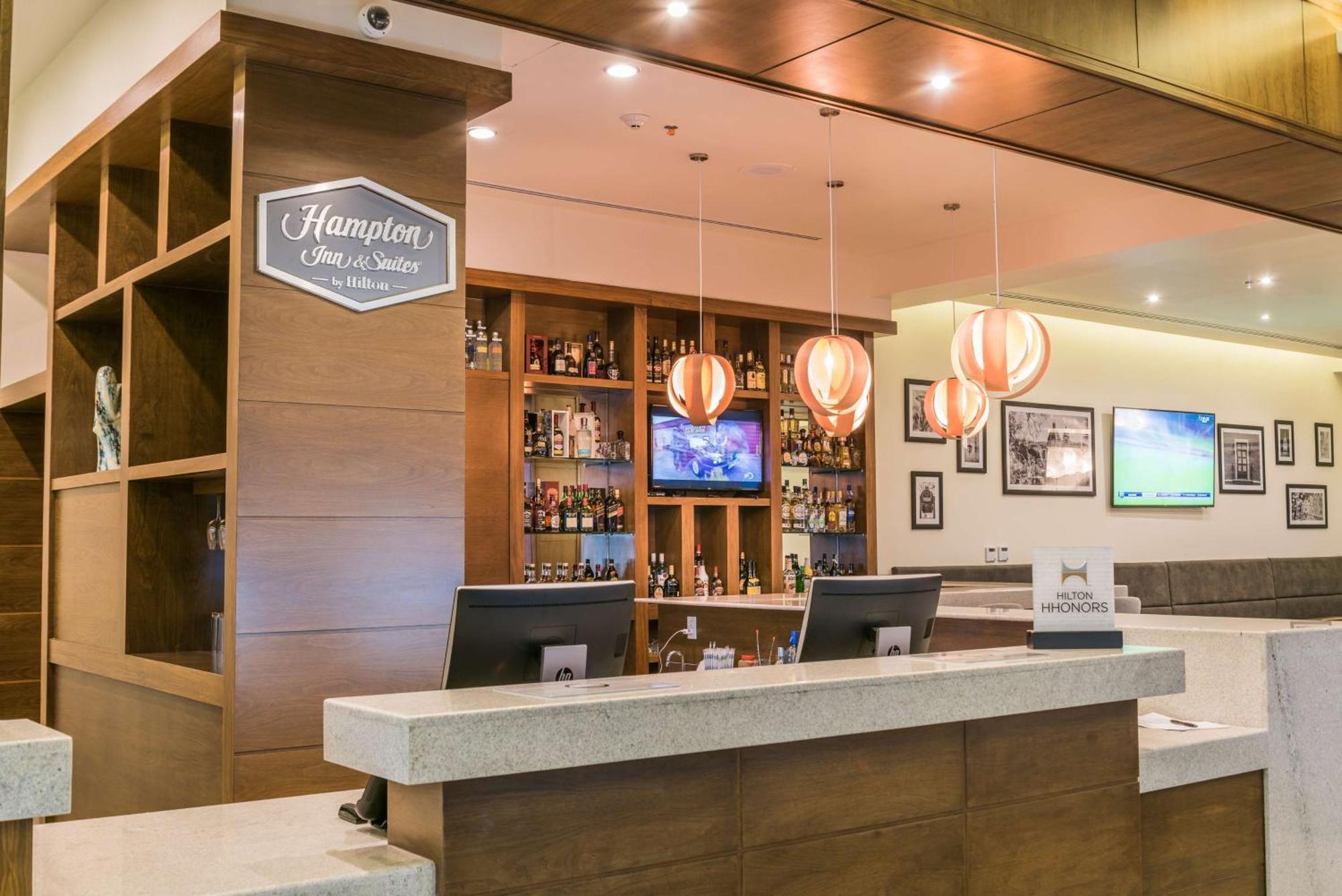 Hampton Inn & Suites By Hilton Salamanca Bajio Екстер'єр фото